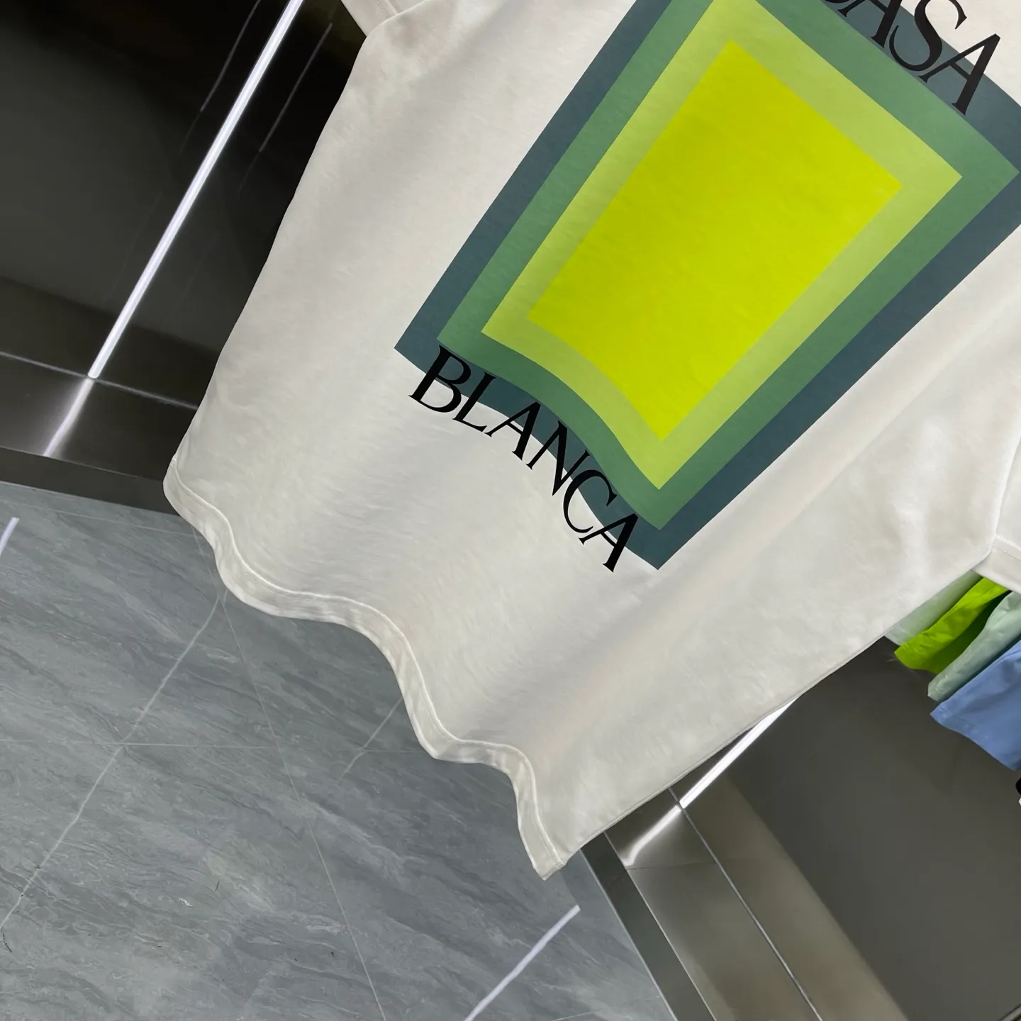 New Arrival Casablanca Casablanca Classic Series printed short-sleeved T-shirt for celebrities. It is made of Xinjiang long-staple cotton ~ grams. The color of the fabric is custom-dyed and will not shrink or fade. It feels comfortable and has a strong texture. A must-have for fashionable men and women, the Classic drop-shoulder wide version is available exclusively in In Stock! Color: White Black Green Pink Blue (5 colors) Size: S M L XL XXL